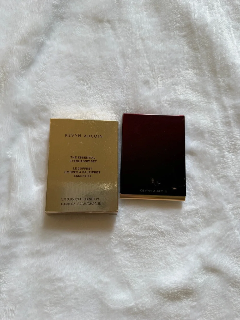 Kevyn Aucoin The Essential Eyeshadow set the simply nude palette